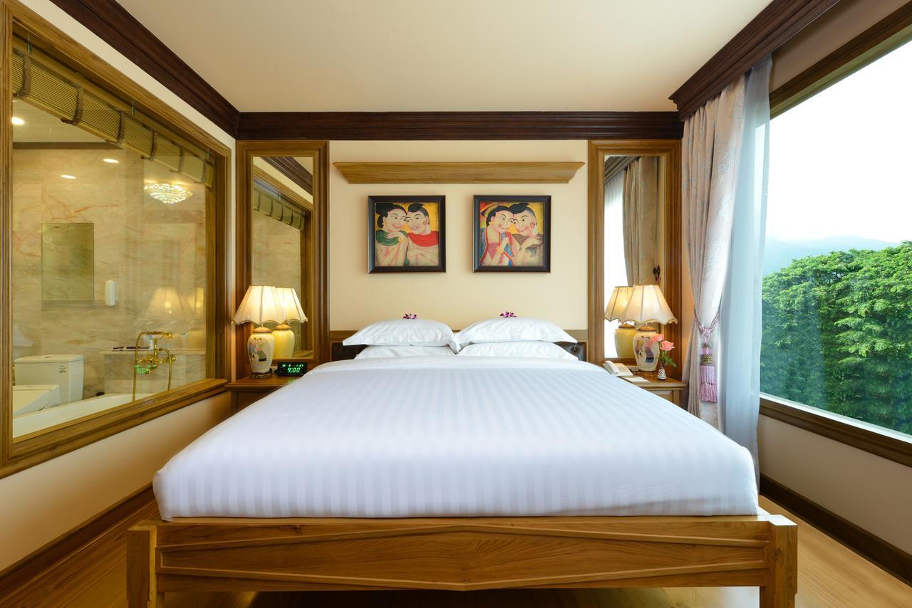 Peak Nimman Prestige Hotel Chiang Mai Exteriör bild