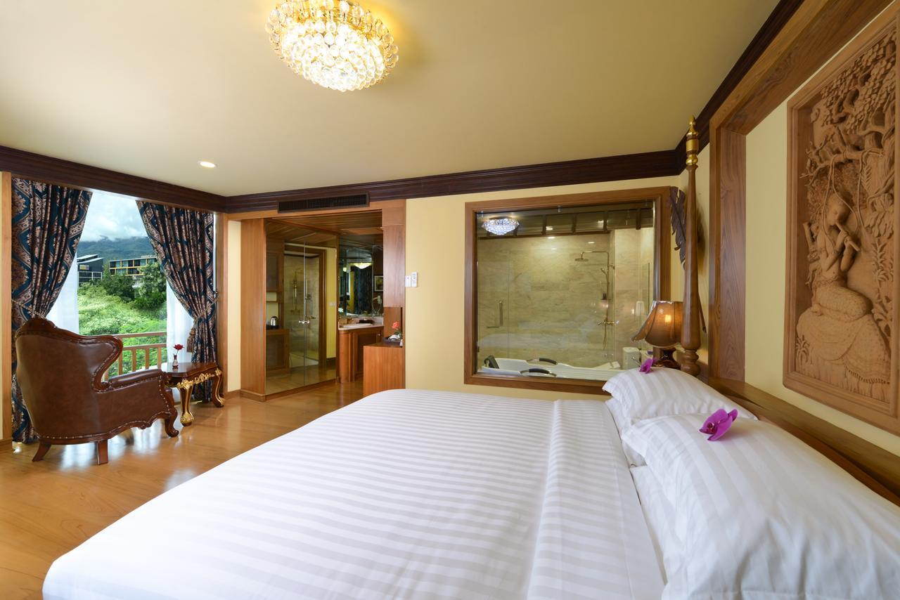 Peak Nimman Prestige Hotel Chiang Mai Exteriör bild